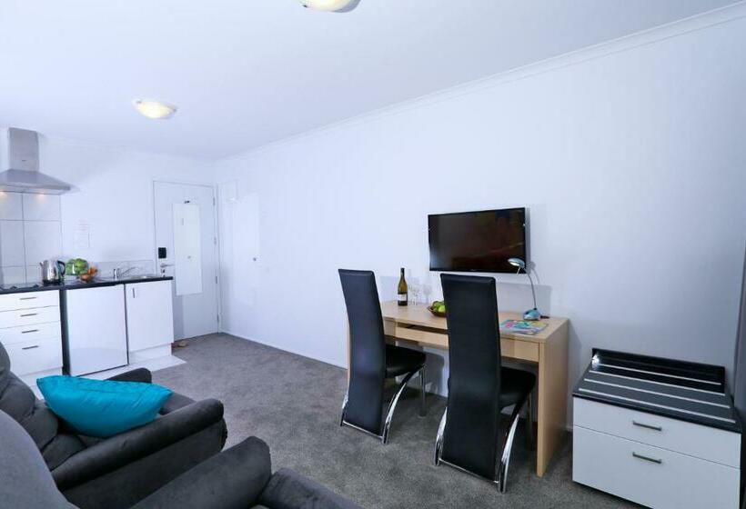 자쿠지 스위트, Bks Premier Motel Hamilton