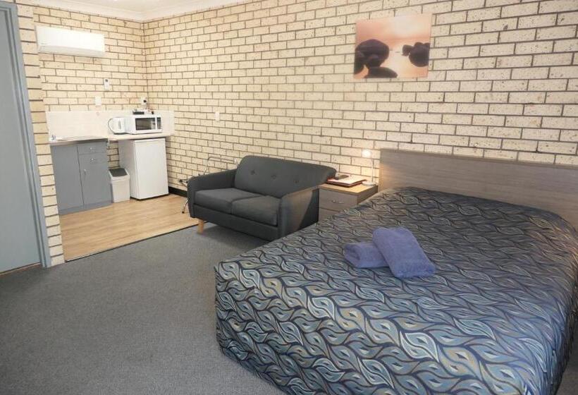 اتاق لوکس, Cowra Crest Motel