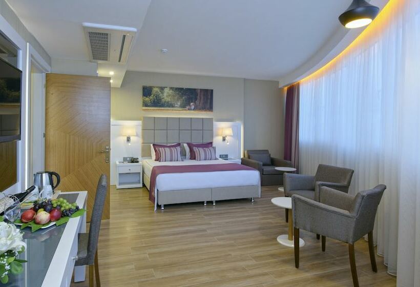 스위트, Asia Beach Resort & Spa