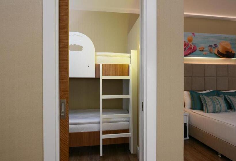 패밀리 룸 (2층침대), Asia Beach Resort & Spa