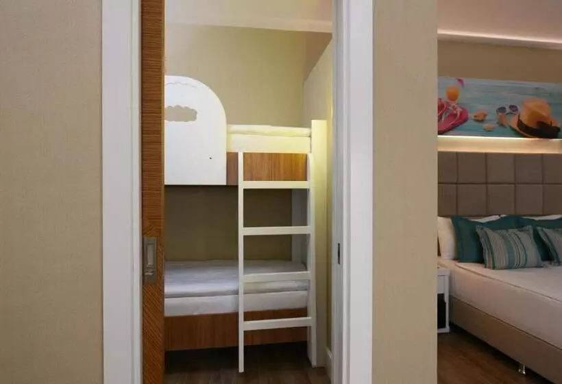 二段ベッド付き家族用アパートメント, Asia Beach Resort & Spa