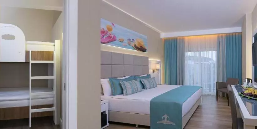 二段ベッド付き家族用アパートメント, Asia Beach Resort & Spa