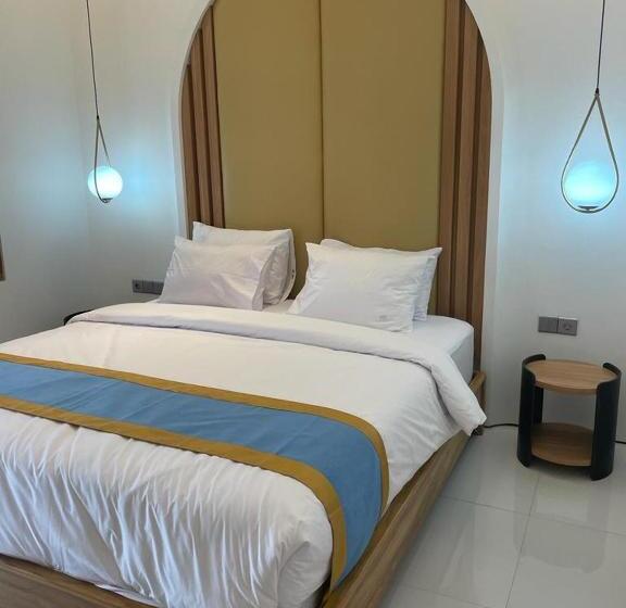 小型套房, Besar Purwokerto