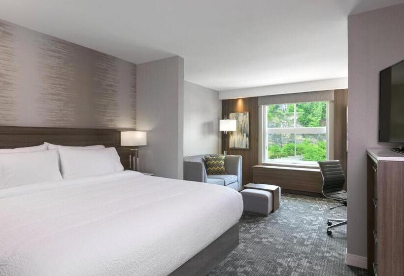 디럭스 룸 킹사이즈 침대, Courtyard By Marriott Edgewater Nyc Area