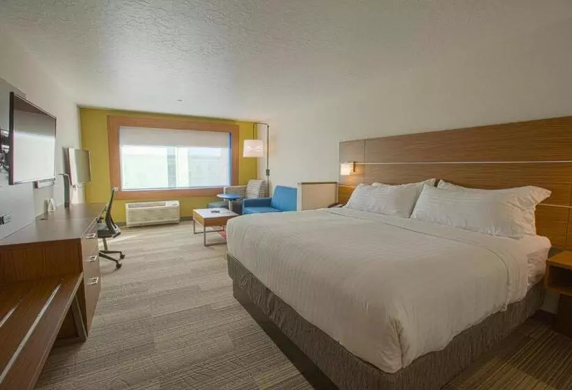 身障者適用スイートルーム, Holiday Inn Express & Suites Boise Airport, An Ihg