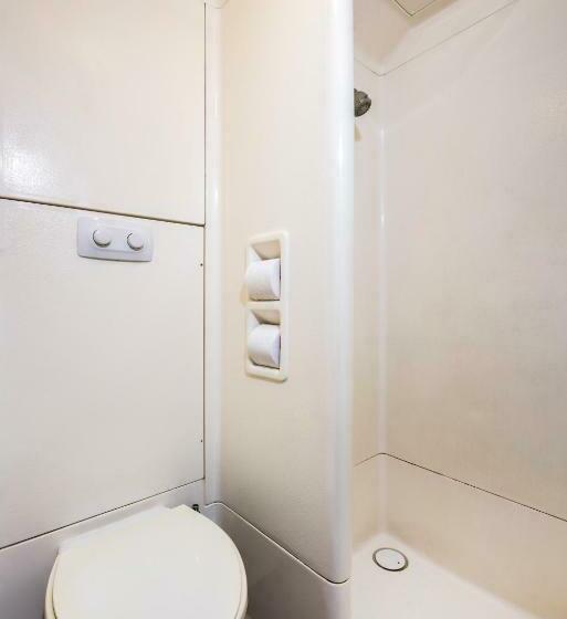 Номер Стандарт Трехместный, B&b Hotel Nîmes Caissargues