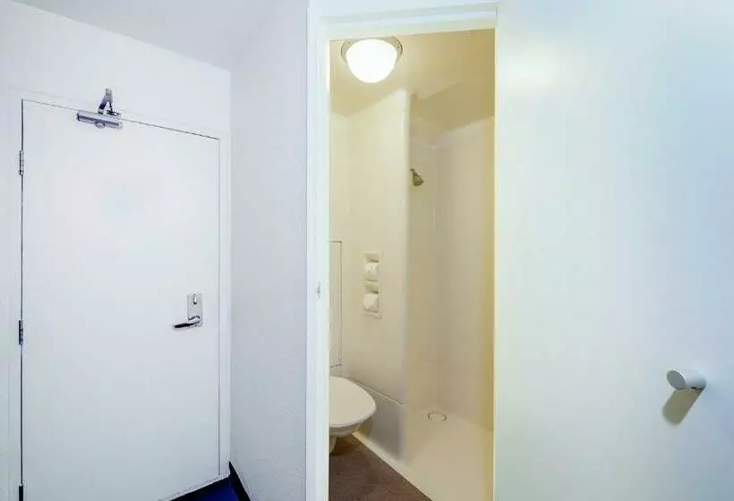 スタンダードトリプルルーム, B&b Hotel Nîmes Caissargues