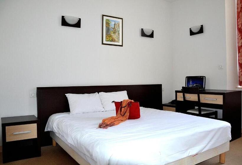 スタンダードルーム, Les Benedictins