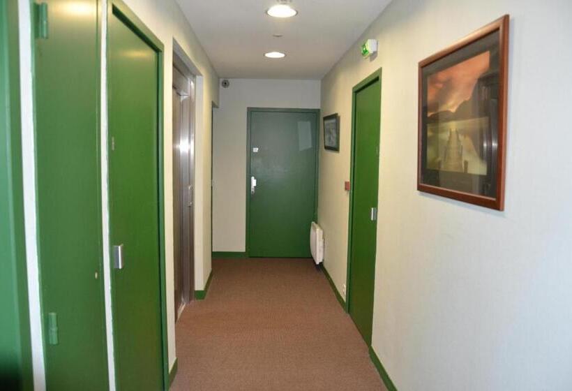 スタンダードルーム, Les Benedictins