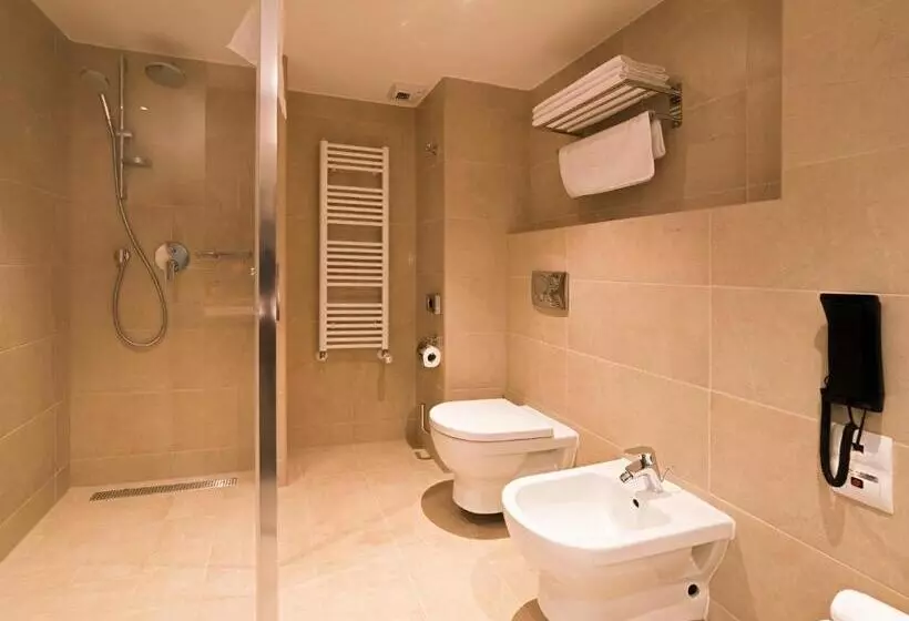 Huoneisto 1 Makuuhuone, Lotus Therm Spa&luxury Resort
