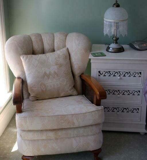 سوئیت با تخت بزرگ, Montfort Manor