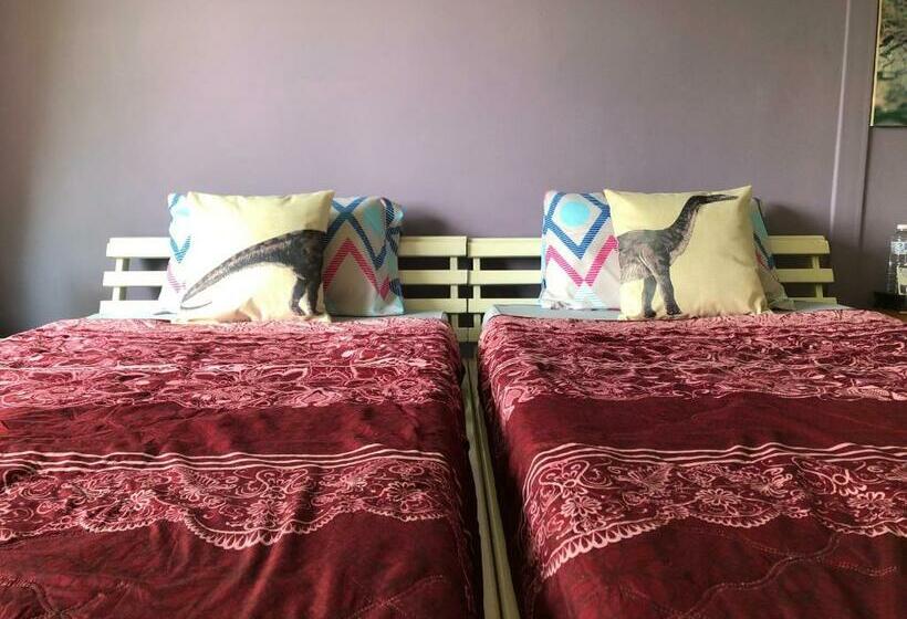 스탠다드 룸 산 전망, Pai Yard Guest House