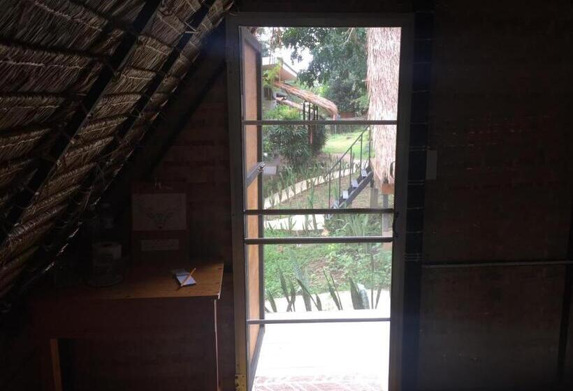 스탠다드 방갈로, Pai Yard Guest House