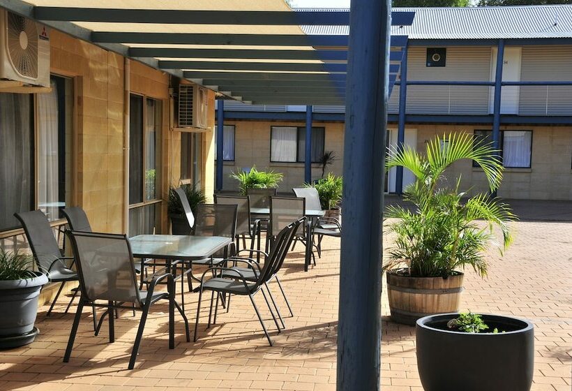 דירת שני חדרים, Pelican S Nest