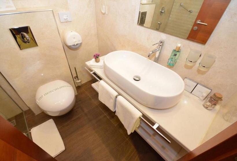 수피리어 룸, Porto In