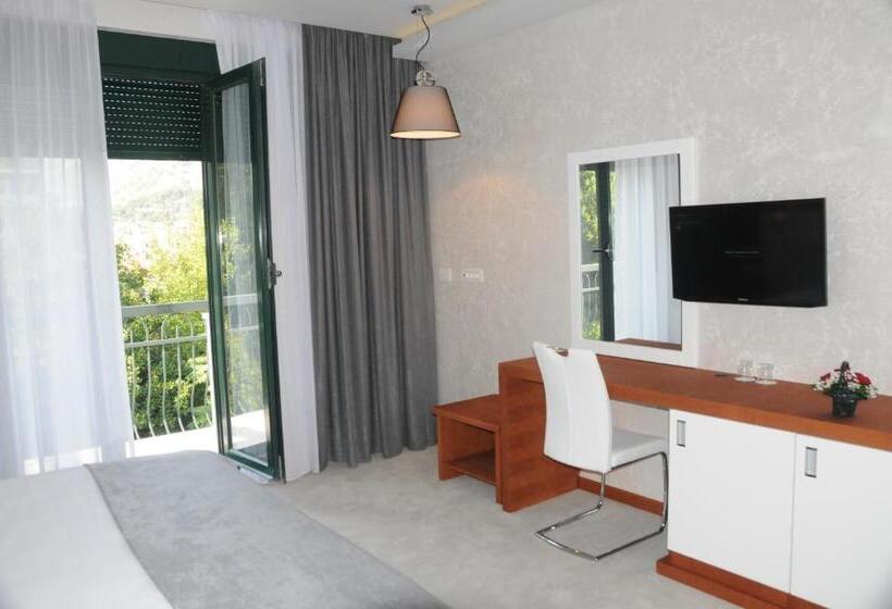 수피리어 룸, Porto In