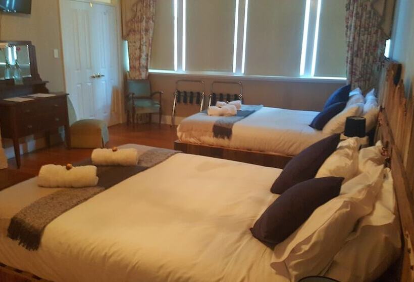 غرفة قياسية, The Bears Went Over The Mountain