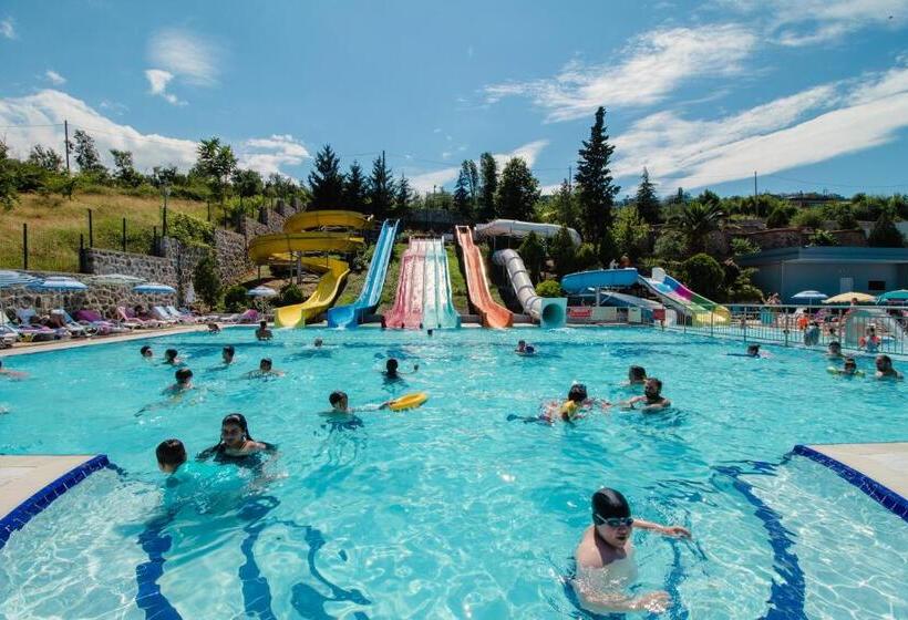 اتاق استاندارد با چشم‌انداز, Tilya Resort