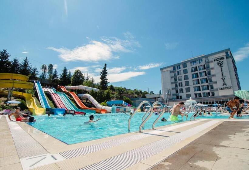اتاق سه نفره دلوکس با چشم‌انداز دریا, Tilya Resort