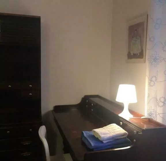 اتاق استاندارد با سرویس بهداشتی مشترک, B&b Torrione