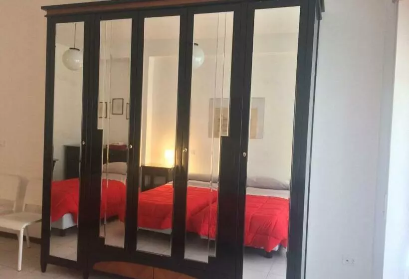 اتاق استاندارد با سرویس بهداشتی مشترک, B&b Torrione