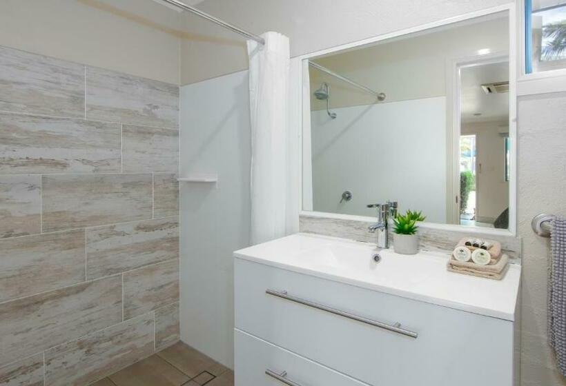 Номер Стандарт, Yamba Twin Pines Motel