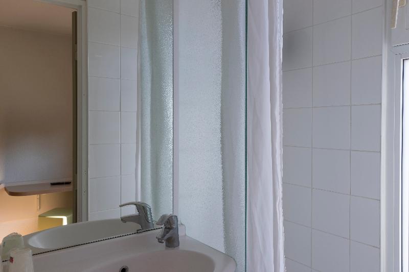 Номер Стандарт, B&B HOTEL Troyes Centre