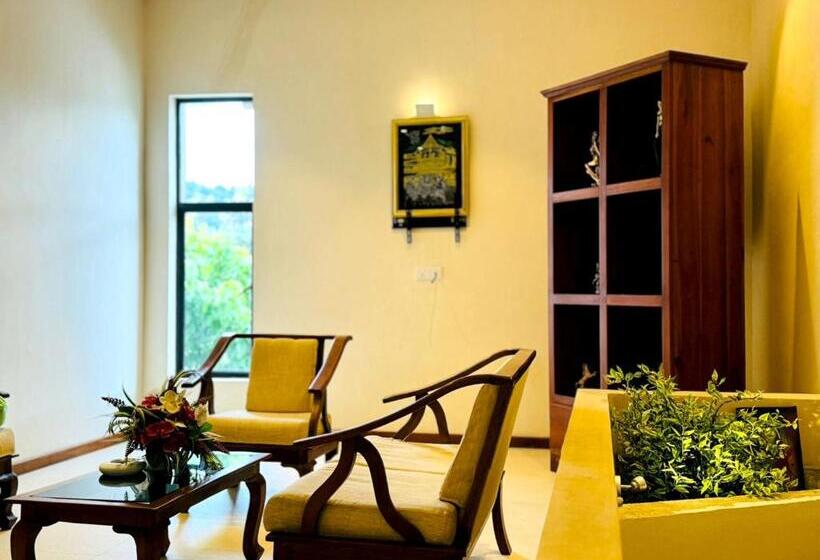 디럭스 룸, Rivorich Residence Kandy