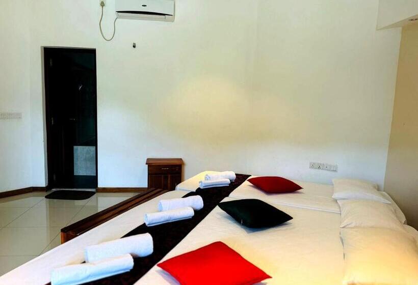 디럭스 패밀리 룸, Rivorich Residence Kandy