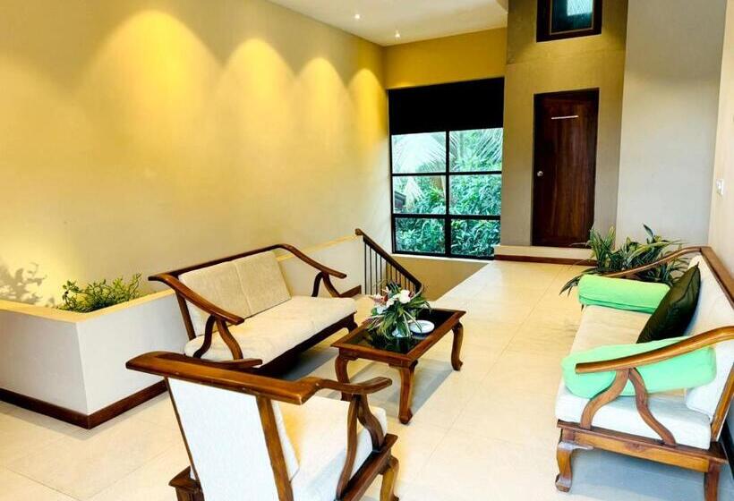 패밀리 방갈로, Rivorich Residence Kandy