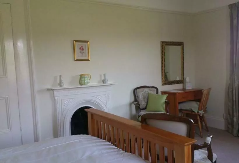 スタンダードルーム, Upper Letton Farmhouse
