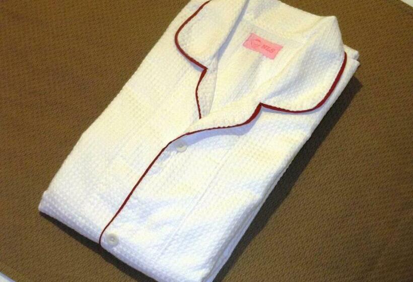 带双人床的基本房间, Central Hotel Okayama