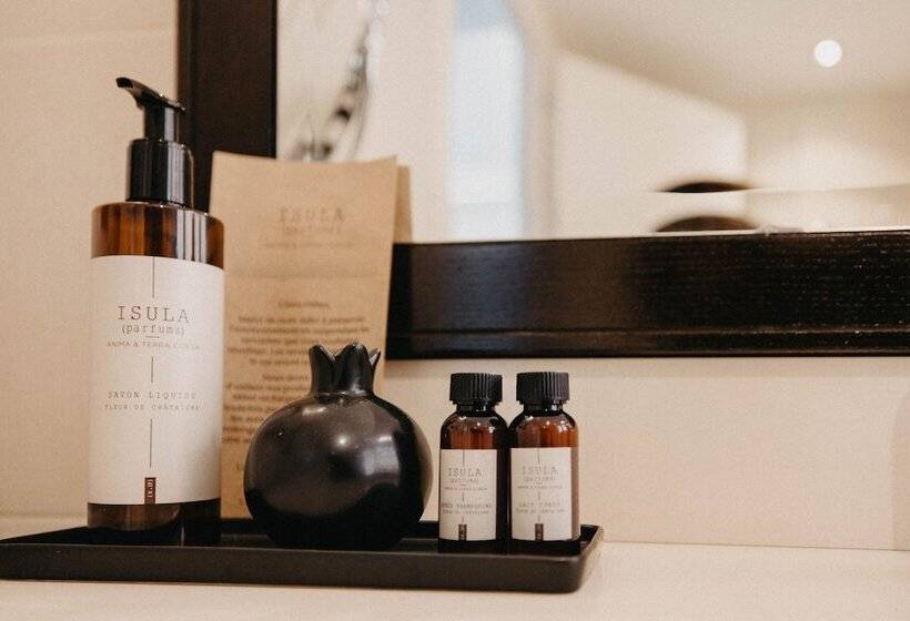 جناح جونيور مطلّ علي البحر, Des Gouverneurs