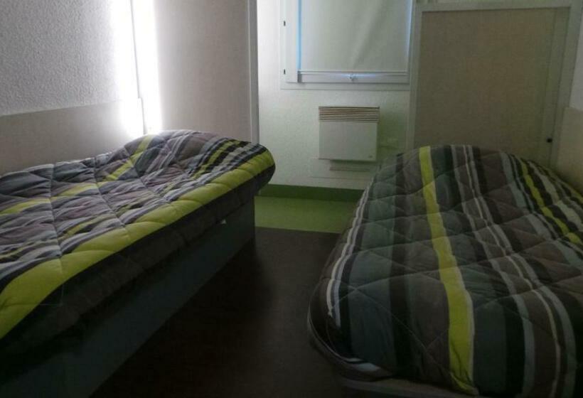 Pokój Standard Wspólna Łazienka, Enzo Hotels 1er Prix