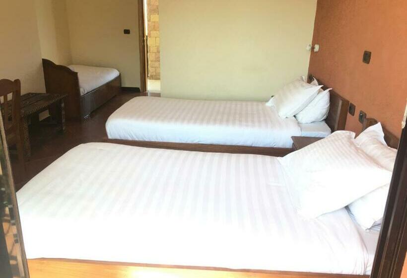 اتاق استاندارد با چشم‌انداز کوهستان, Harbe