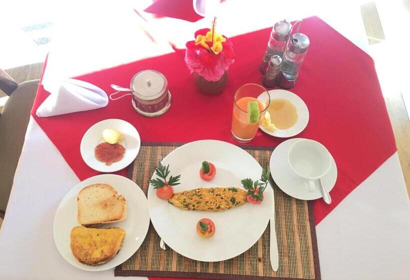 اتاق استاندارد سه نفره, Harbe