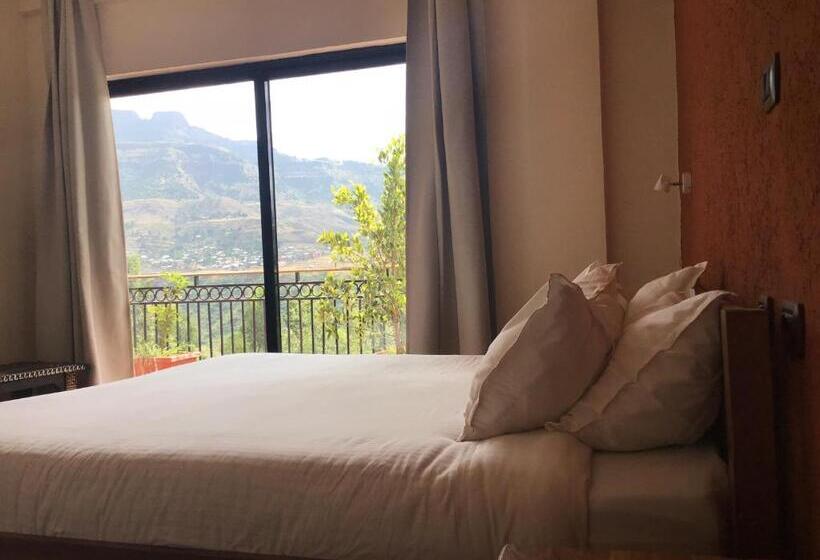 اتاق استاندارد با چشم‌انداز کوهستان, Harbe