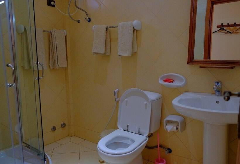 اتاق استاندارد با چشم‌انداز کوهستان, Harbe