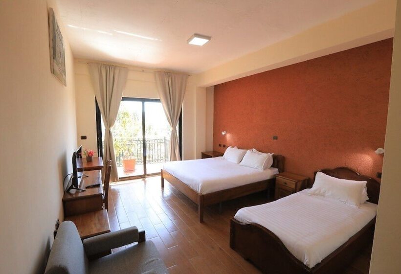 اتاق استاندارد یک نفره, Harbe