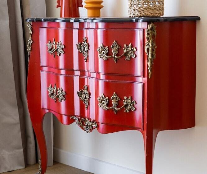 غرفة سوبيريور مطلّة علي البحر, Des Gouverneurs