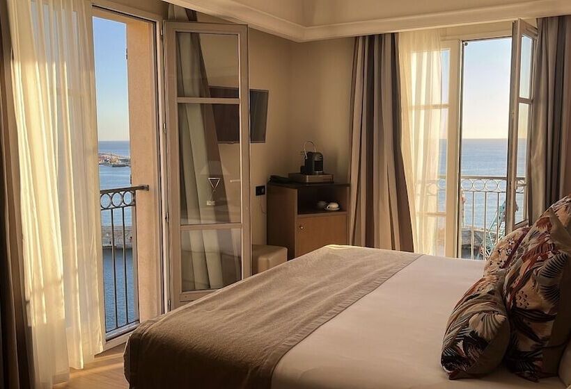 جناح جونيور مطلّ علي البحر, Des Gouverneurs