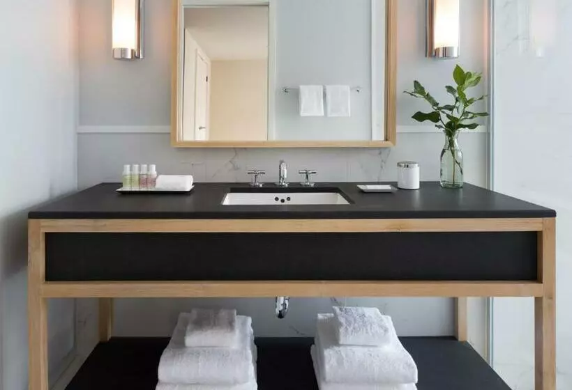 キングサイズベッドのスタンダードルーム, Kimpton Schofield Hotel, An Ihg