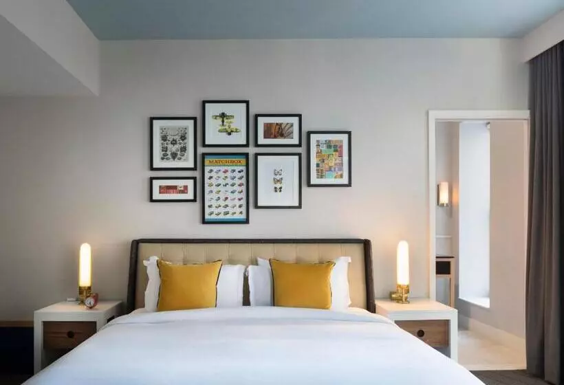 キングサイズベッドのスタンダードルーム, Kimpton Schofield Hotel, An Ihg