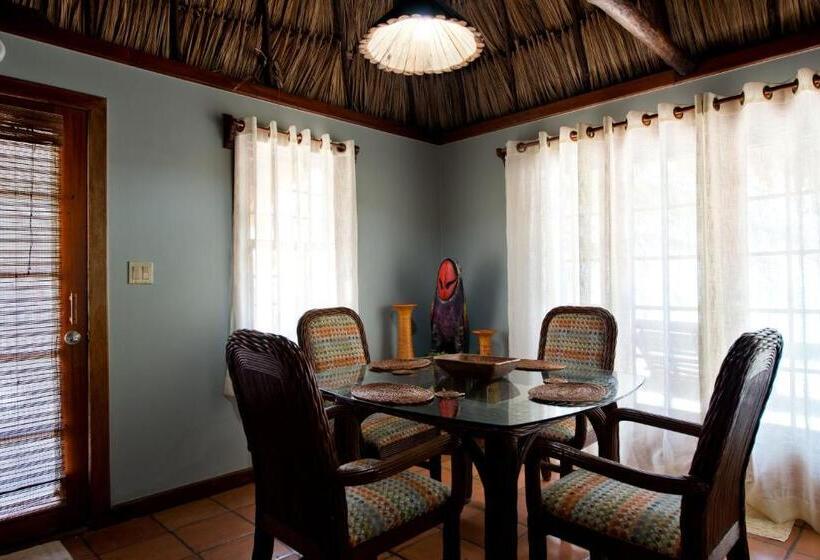 סוויטה נשיאותית, Ramon's Village Resort