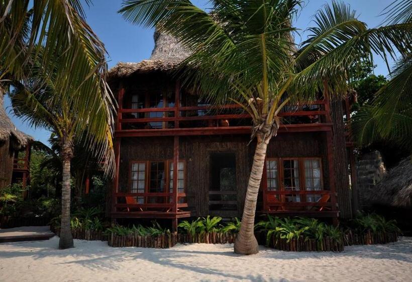 סוויטה נשיאותית, Ramon's Village Resort