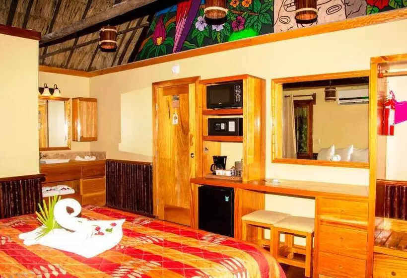 キングサイズベッドのスタンダードルーム, Ramon's Village Resort
