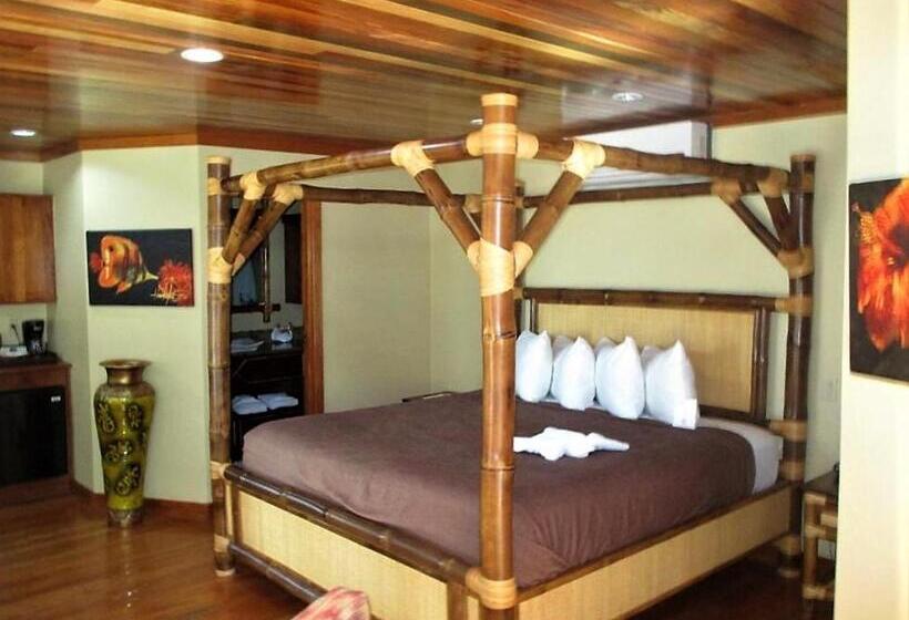 סוויטה דלוקס, Ramon's Village Resort