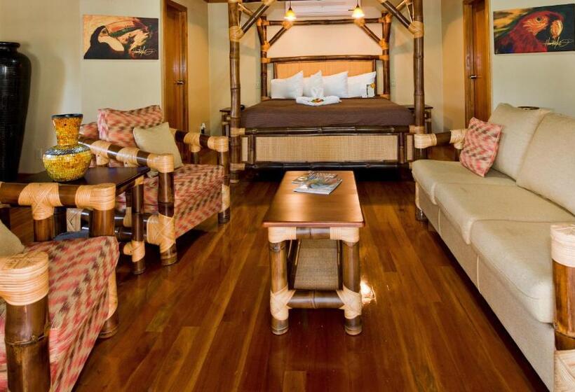 סוויטה דלוקס, Ramon's Village Resort