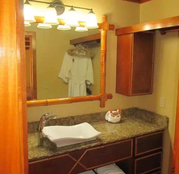 デラックススイート, Ramon's Village Resort