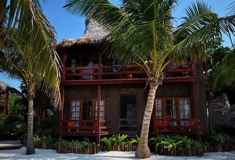 キングサイズベッドのスタンダードルーム, Ramon's Village Resort